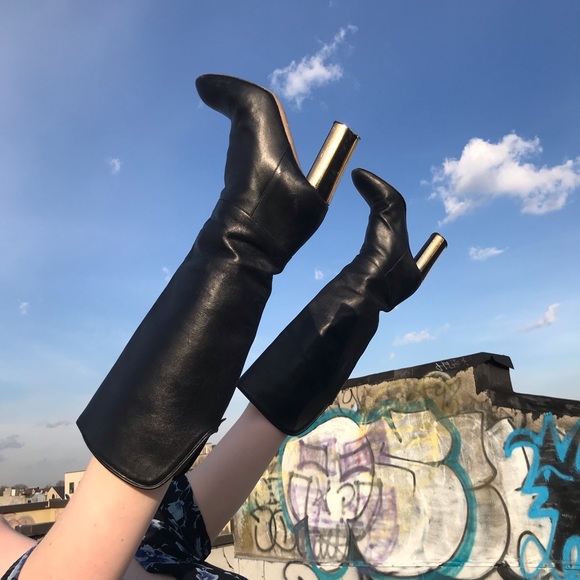 Valentino Shoes - Gorgeous Valentino boots